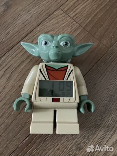 Lego будильник йода