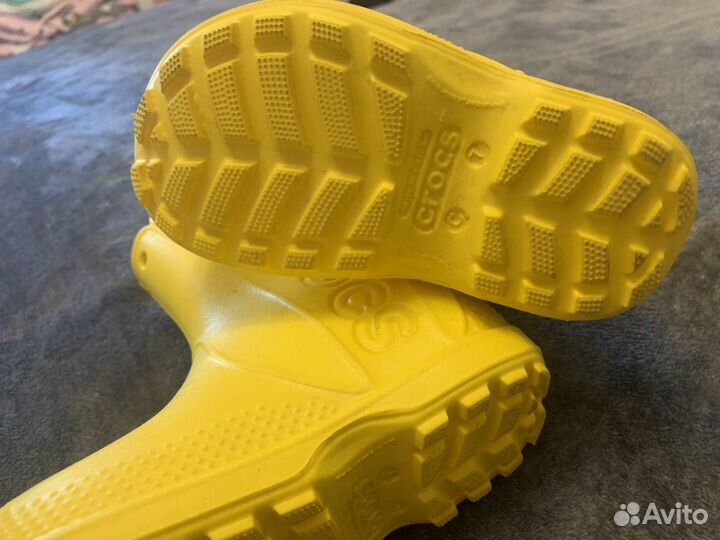 Резиновые сапоги для девочки crocs