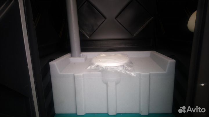 Туалетная кабина с доставкой