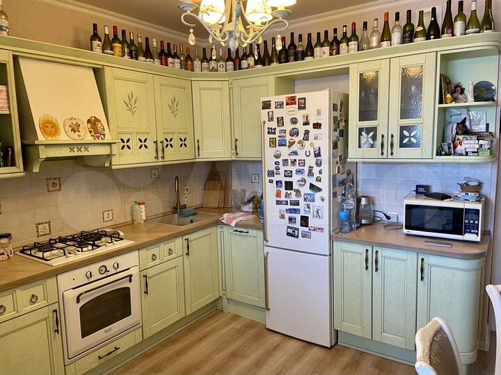 2-к. квартира, 71,3 м², 3/10 эт.