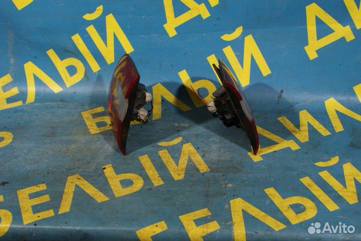 Фонарь задний в крышку багажника Suzuki Baleno