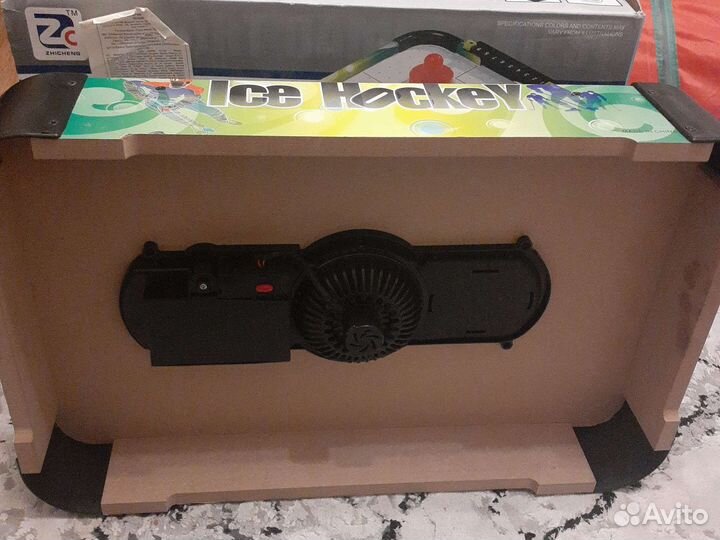 Настольный аэрохоккей