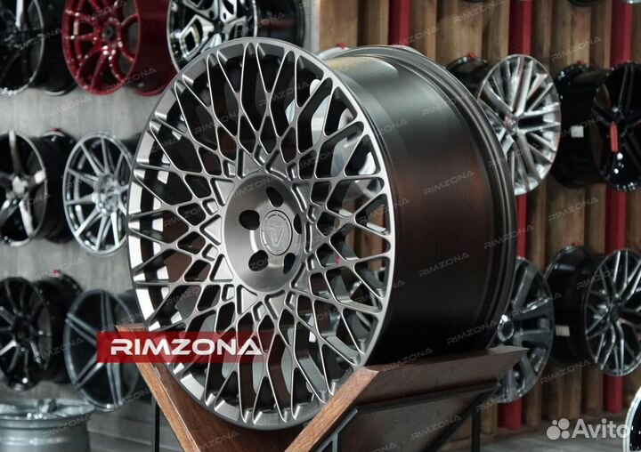 Кованые диски R22 на Bmw X6 F96