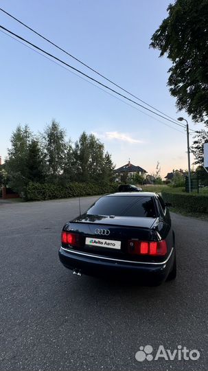 Audi A8 2.5 AT, 1995, 609 000 км