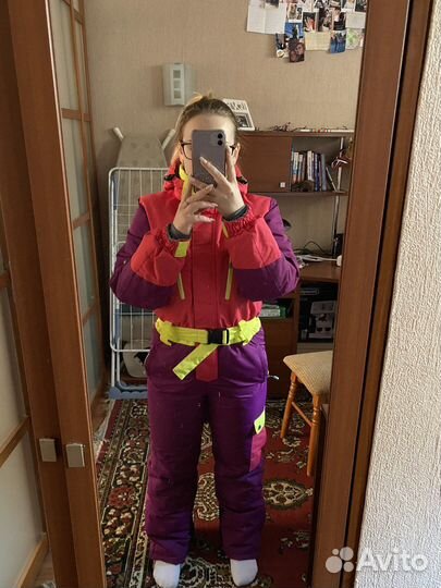 Горнолыжный комбинезон женский