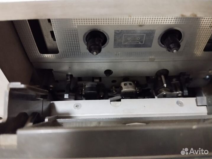 Дека кассетная JVC KD-D2E