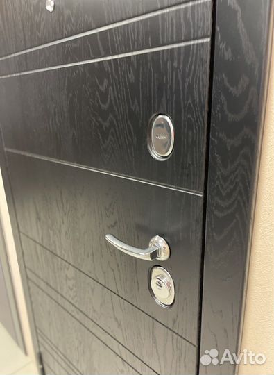 Дверь входная