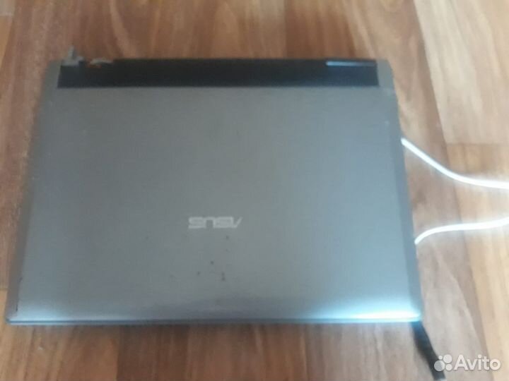 Ноутбук asus
