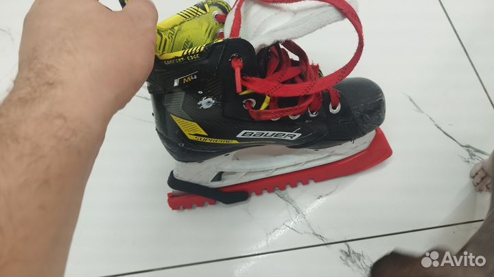 Хоккейные коньки Bauer M4 supreme