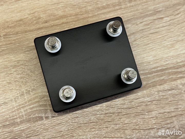 Оптимизирующий четырехкнопочный футсвитч