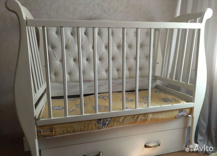 Детская кроватка