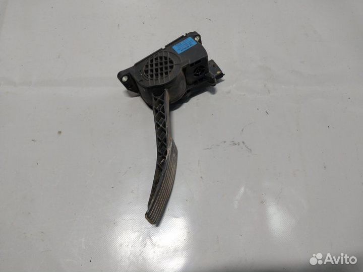 Педаль газа Ваз Калина универсал 8 клапанный 2012