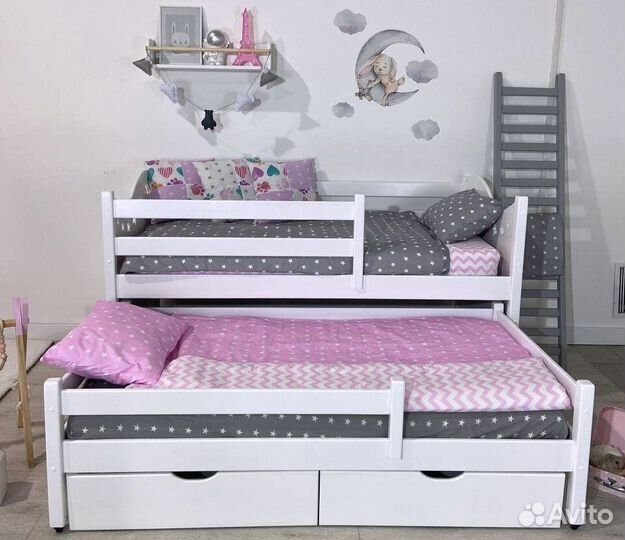 Детская кровать с выдвижным спальным местом