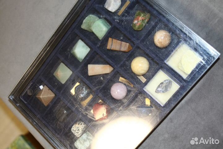 Коллекция минералов и коллекция полезных ископаемы