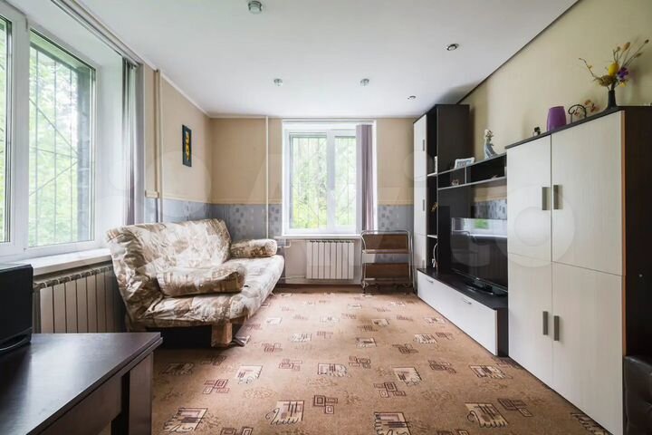 2-к. квартира, 43 м², 1/5 эт.
