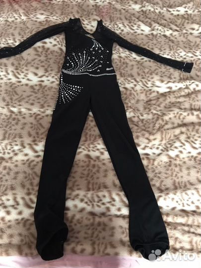 Костюм для фигурного катания
