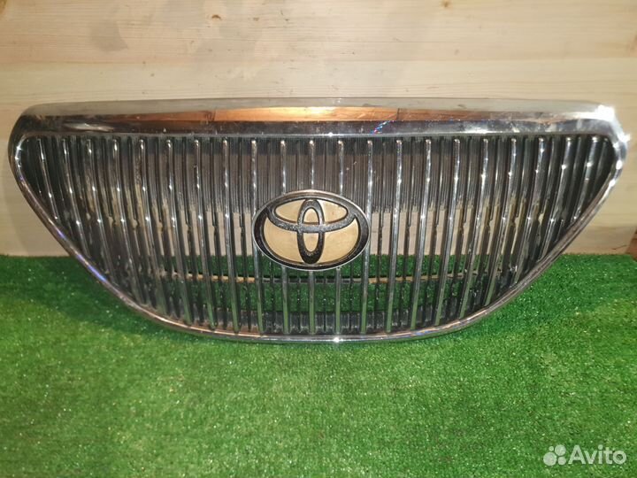 Решетка радиатора Toyota Verossa