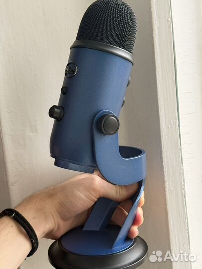 Студийный микрофон Blue yeti