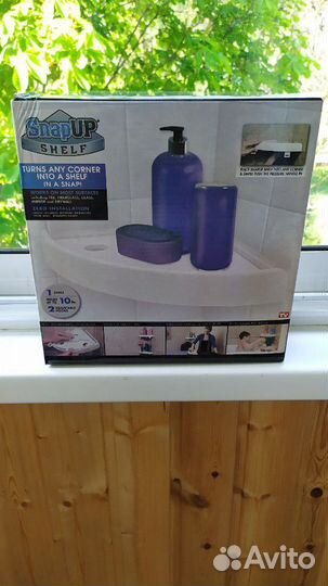 Угловая полка для ванной Snap Up Shelf