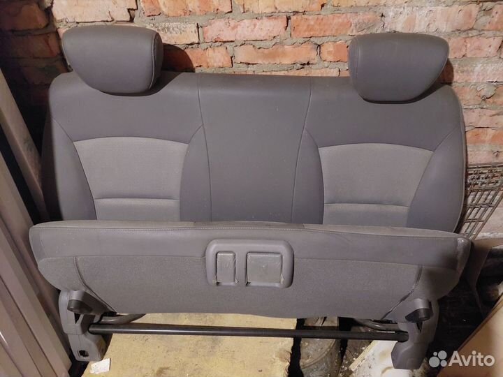 Диван на Гранд Старекс