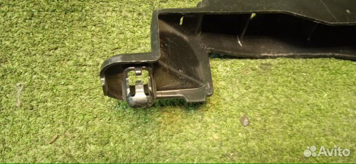 Кронштейн задний левый Toyota Camry 50 2011-2017