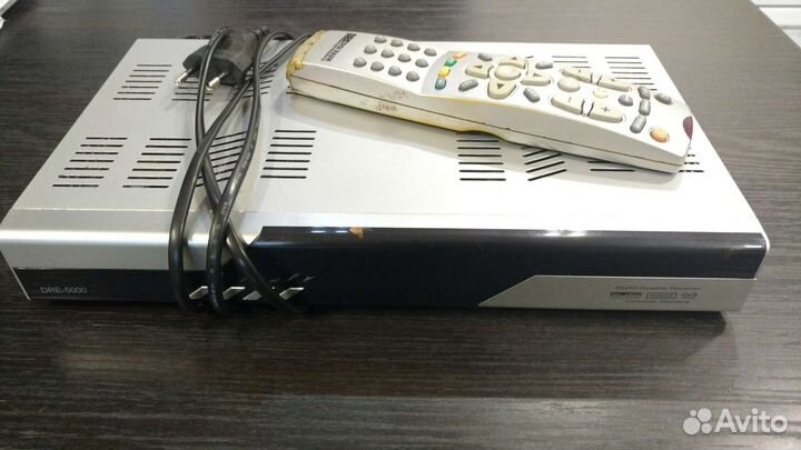 Ресивер триколор тв DRE-5000, б/у