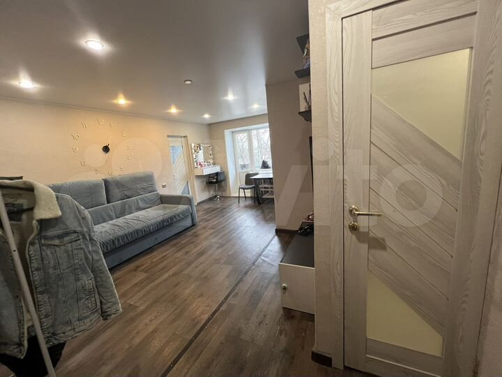 2-к. квартира, 43 м², 3/5 эт.