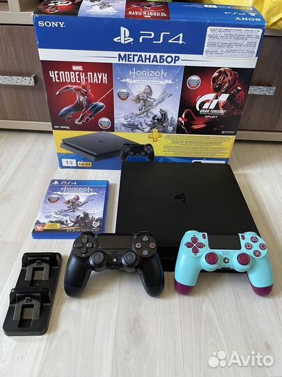 Sony PS4 Slim 1 TB + PS Plus Delux