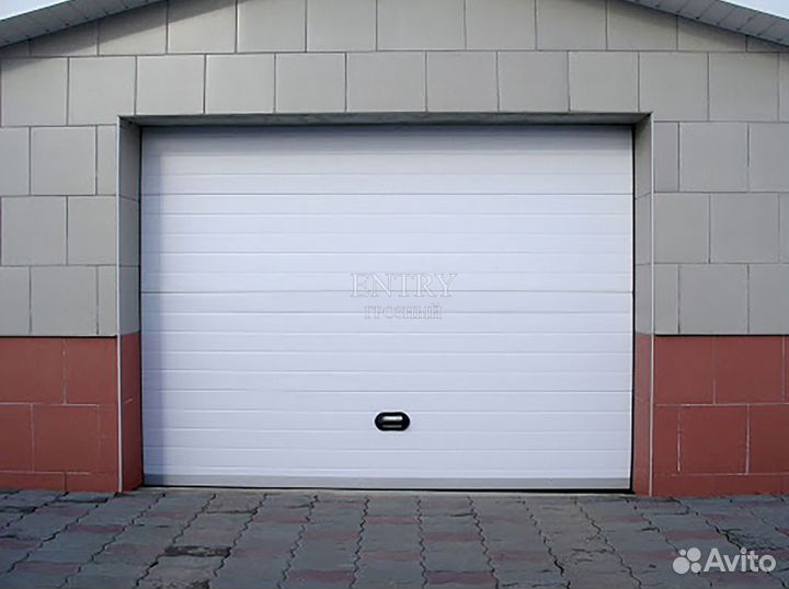 Ворота гаражные секционные