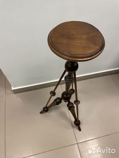 Стойка антикварная резная