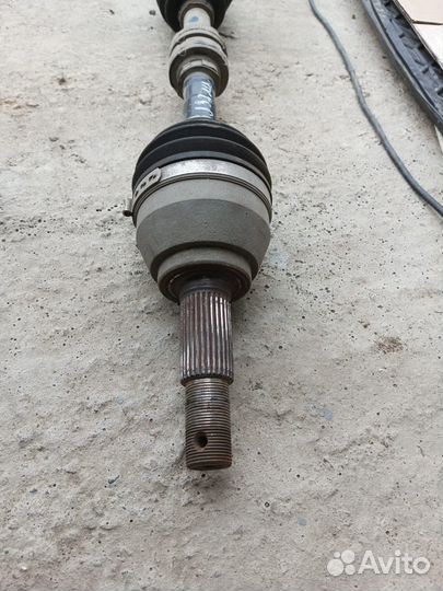 Полуось передняя левая Nissan Teana J32 39101JN01A