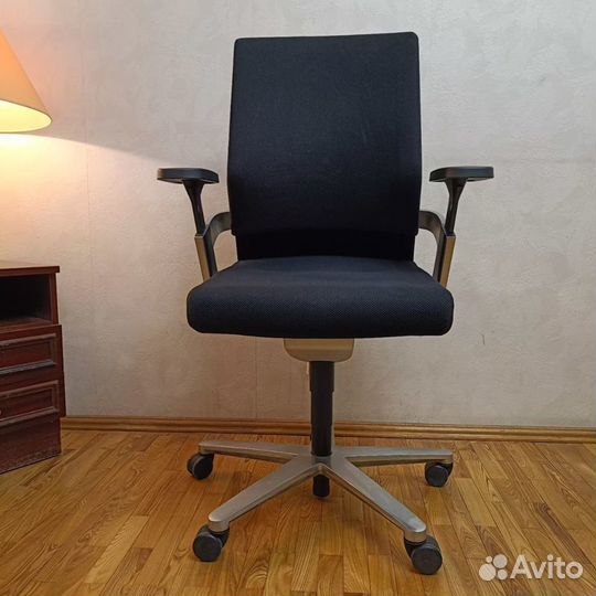 Кресло Wilkhahn ON топ-10 мира 3D кинематика