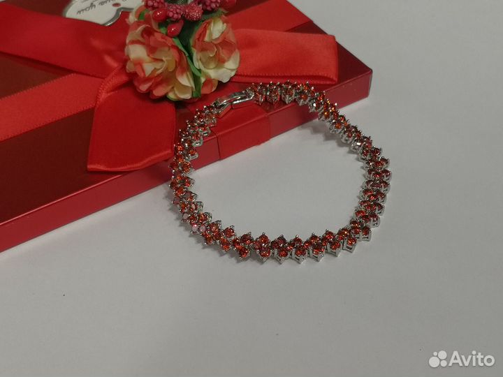 Браслет женский на руку бижутерия со стразами