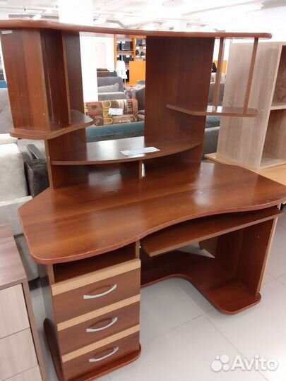 Компьютерный стол бу