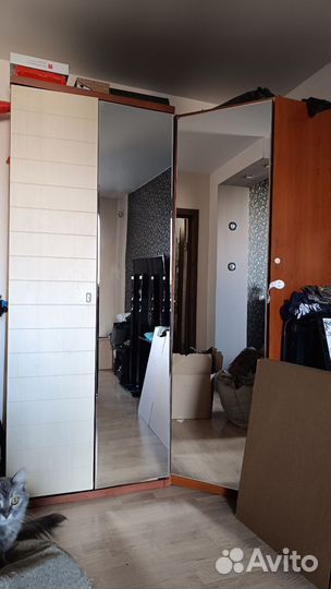 Продам шкаф угловой