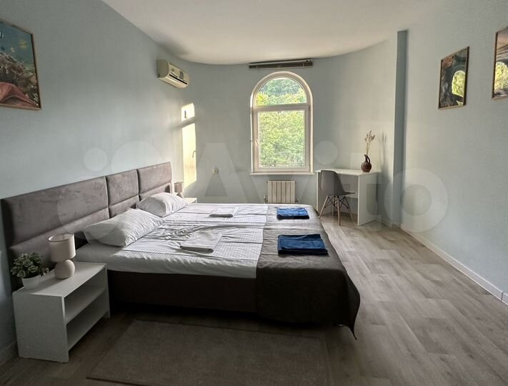 Дом 300 м² на участке 7,5 сот.