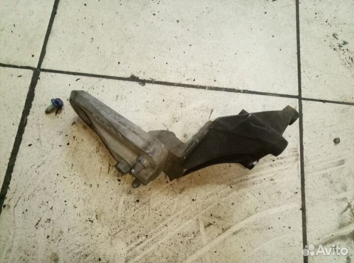 Кронштейн двигателя Chevrolet Lacetti 2003-2013