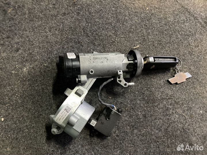 Замок зажигания Шевроле Круз J300