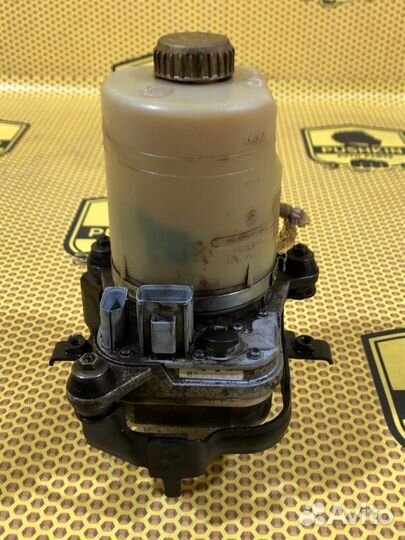 Насос гидроусилителя руля Ford Kuga CBV 2.0L