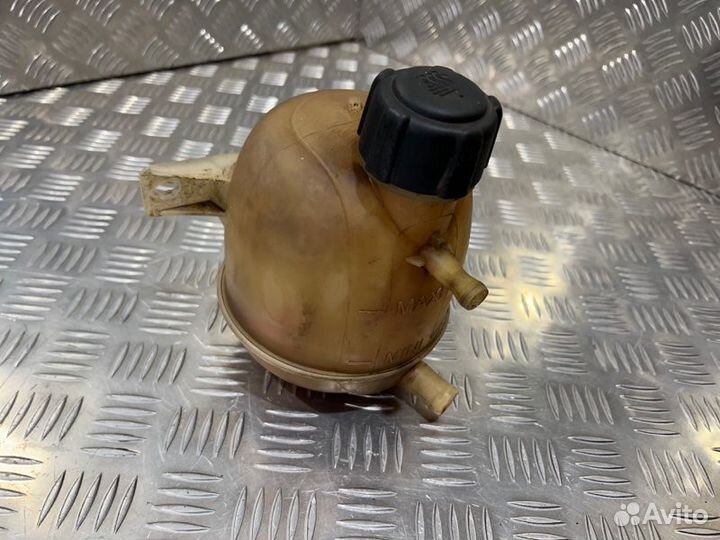 Бачок расширительный Renault Logan 1.4 2008