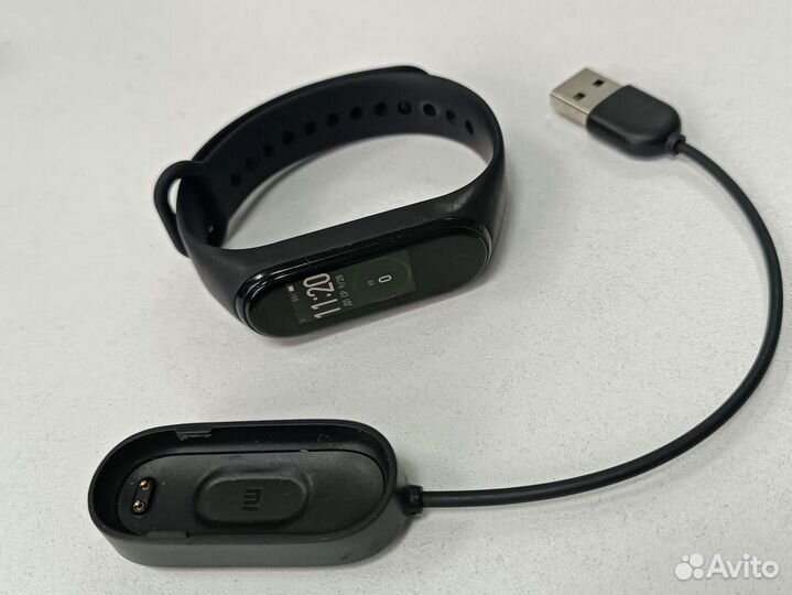 Фитнес браслет Xiaomi mi band 4 (б/у)