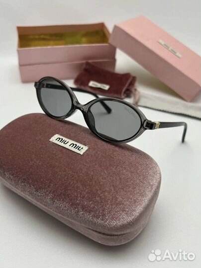 Солнцезащитные очки miu miu