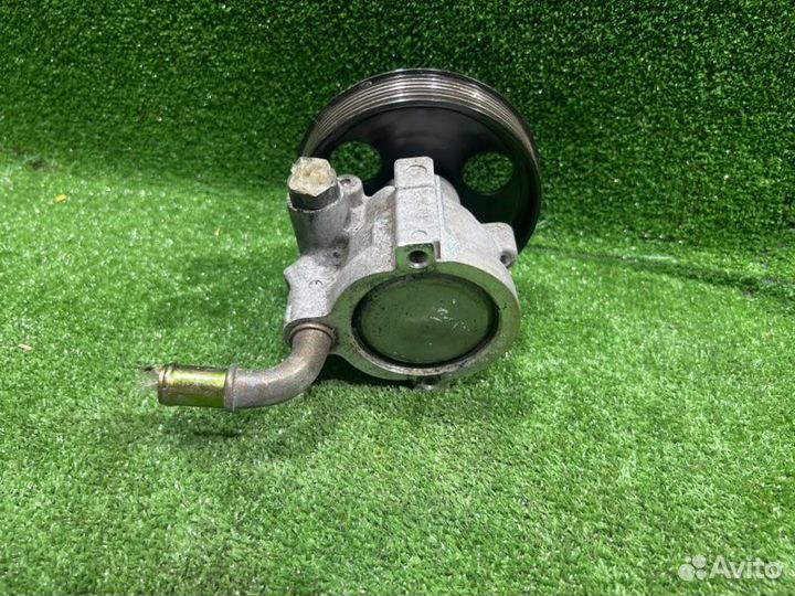 Насос гидроусилителя руля Renault Laguna седан 1.6