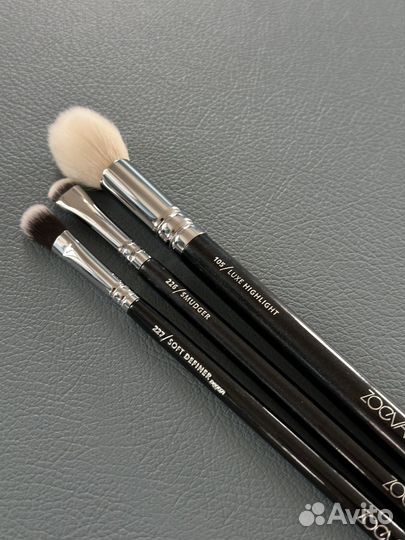 Кисти для макияжа zoeva laura mercier