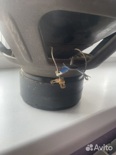 Сабвуфер JBL