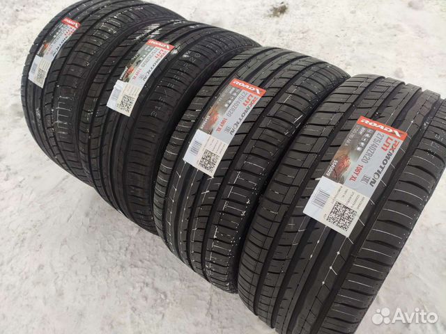 RoadX RXMotion U11 275/40 R20 и 315/35 R20 110Y