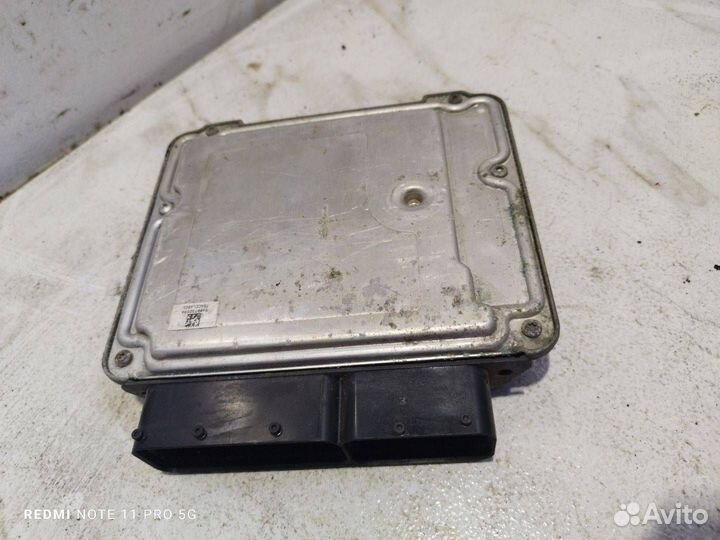 Блок управления двигателем Skoda Octavia