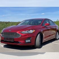 Ford Fusion (North America) 1.5 AT, 2019, 16 000 км, с пробегом, цена 1 900 000 руб.