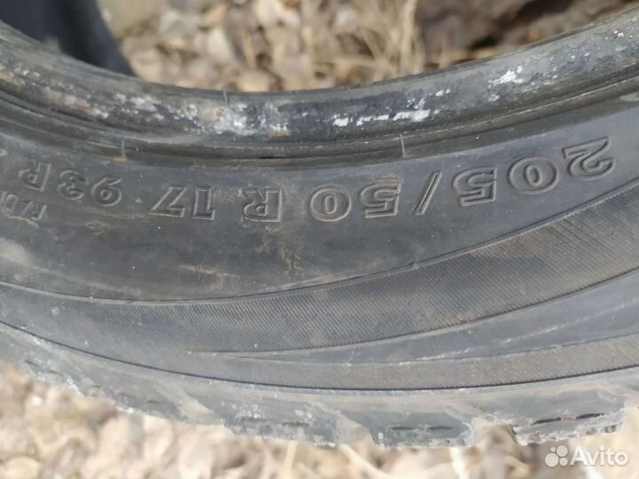Nokian Tyres Hakkapeliitta RSi 205/50 R17 80J