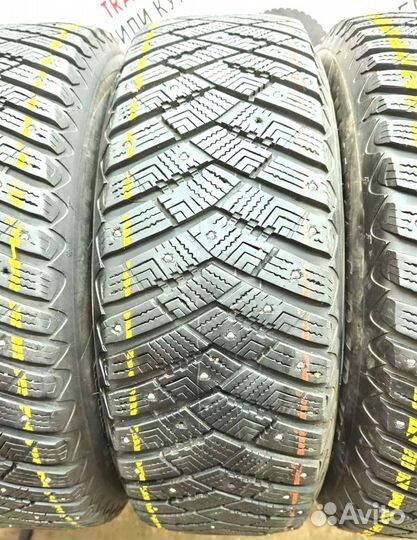 Goodyear UltraGrip Ice Arctic SUV 225/65 R17 103S